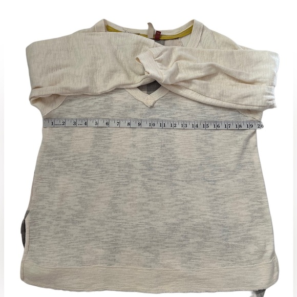 Anthropologie Pilcro Knit V Neck Top Cream Gray Plaid Long Sleeve Boho XS - Picture 6 of 7